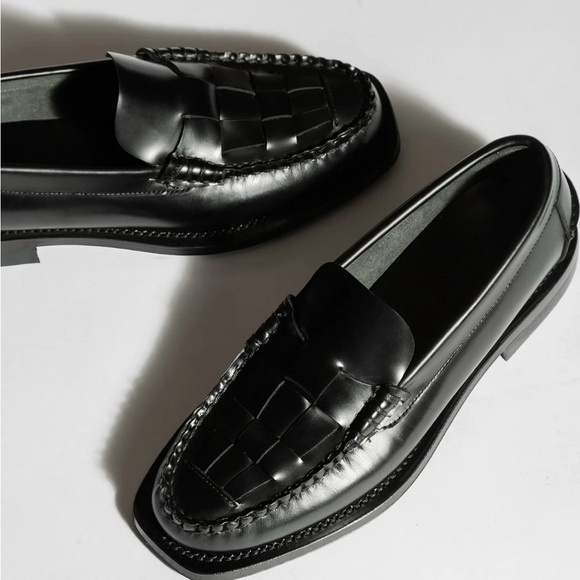 Hereu Shoes - Women's Hereu Nombela Interwoven Detail Slip On Loafers Old Money Office Leather